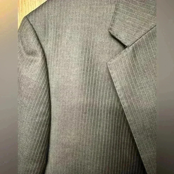 Theory Mens 2-Button Blazer Gray Pinstripe - 100% Wool Size 44 - Picture 6 of 10